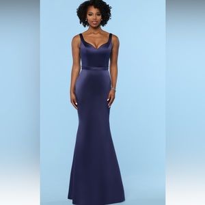 DaVinci Bridesmaid Dress “NWT” in Claret Red